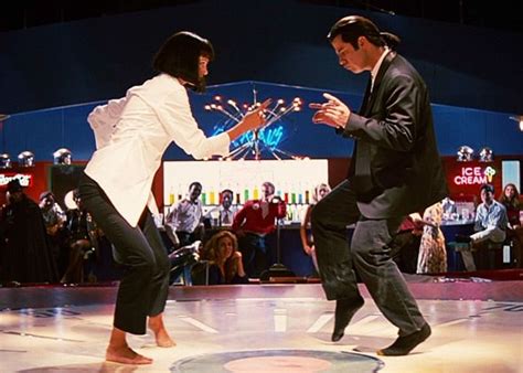 Pulp Fiction: Una danza frenética de violencia hilarante y diálogos memorables!